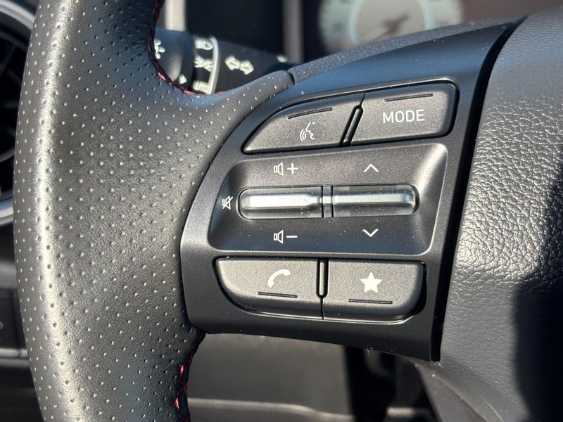 Hyundai Kona Vehicle Image 17