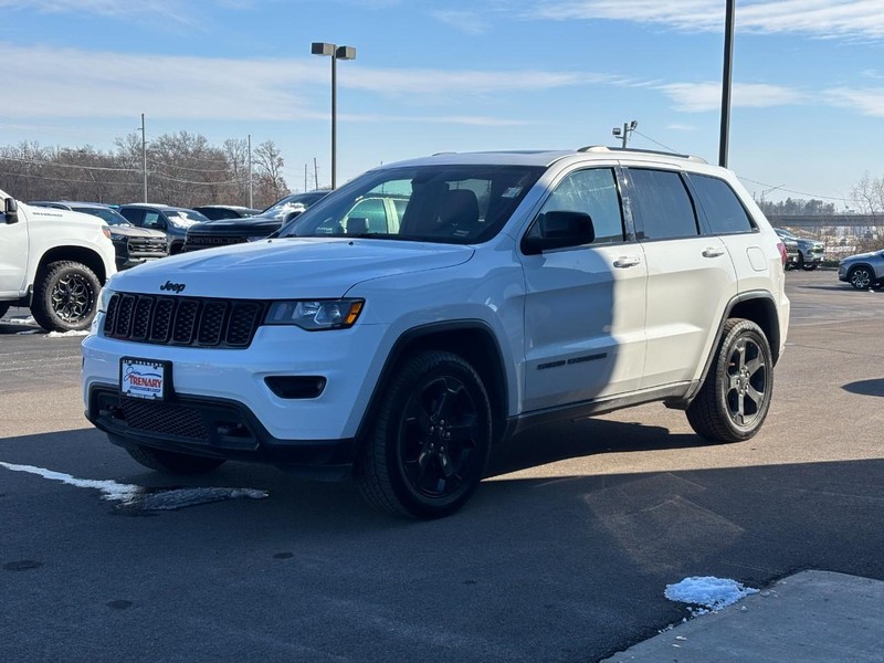 Jeep Grand Cherokee Vehicle Image 08