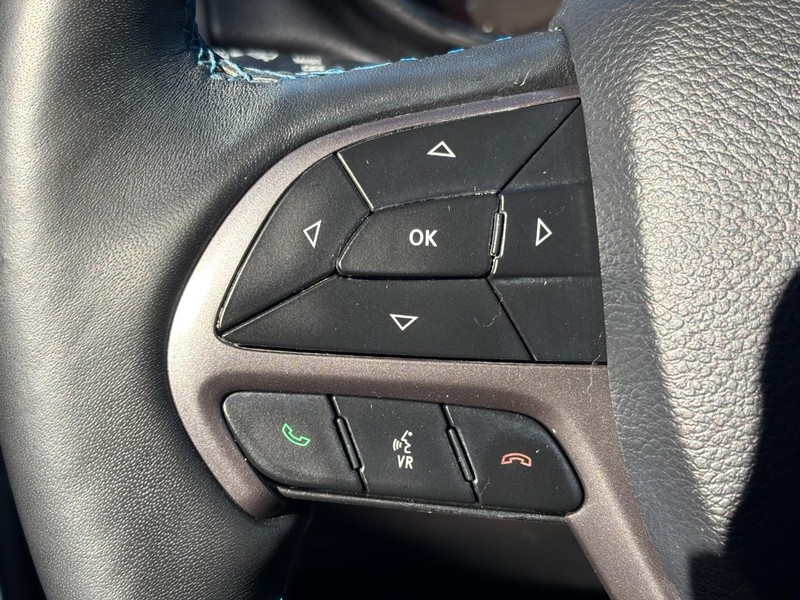 Jeep Grand Cherokee Vehicle Image 17