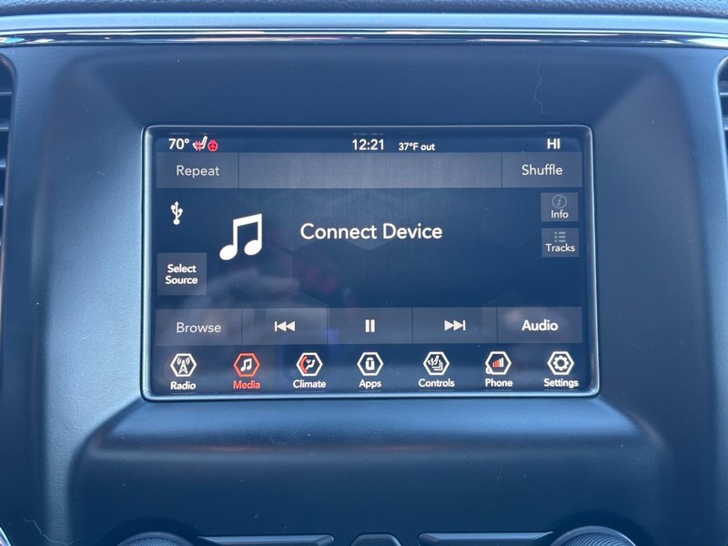 Jeep Grand Cherokee Vehicle Image 20