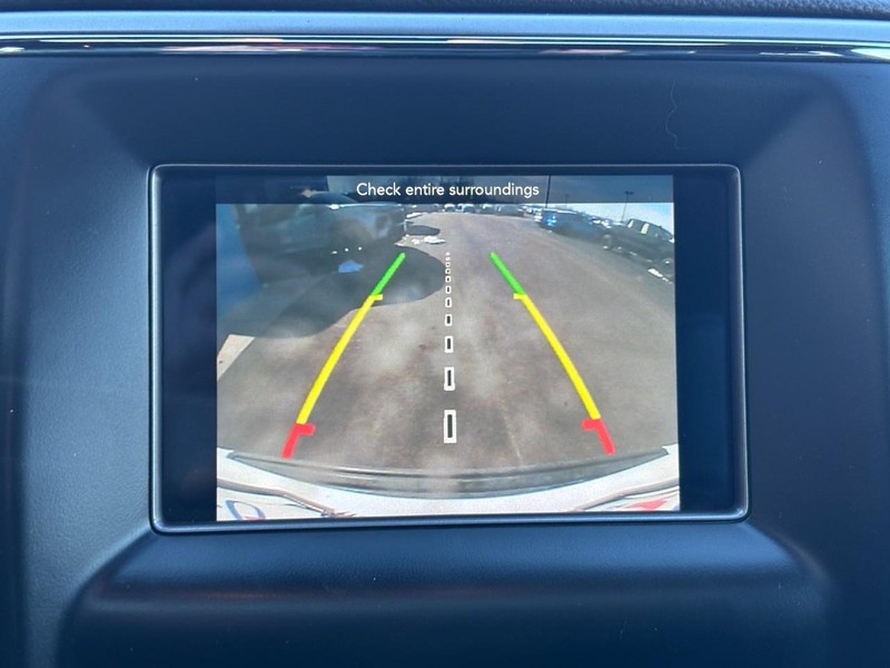 Jeep Grand Cherokee Vehicle Image 21