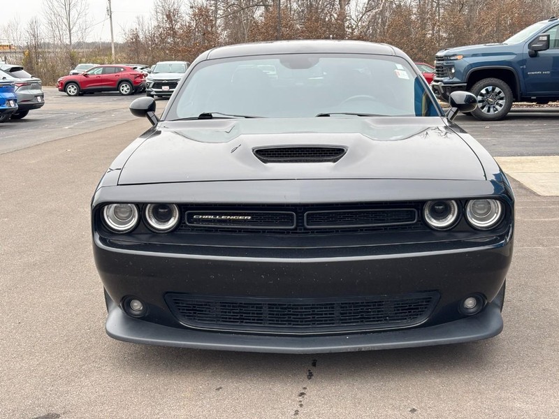 Dodge Challenger Vehicle Image 09