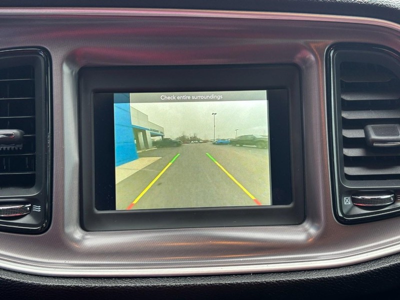 Dodge Challenger Vehicle Image 17