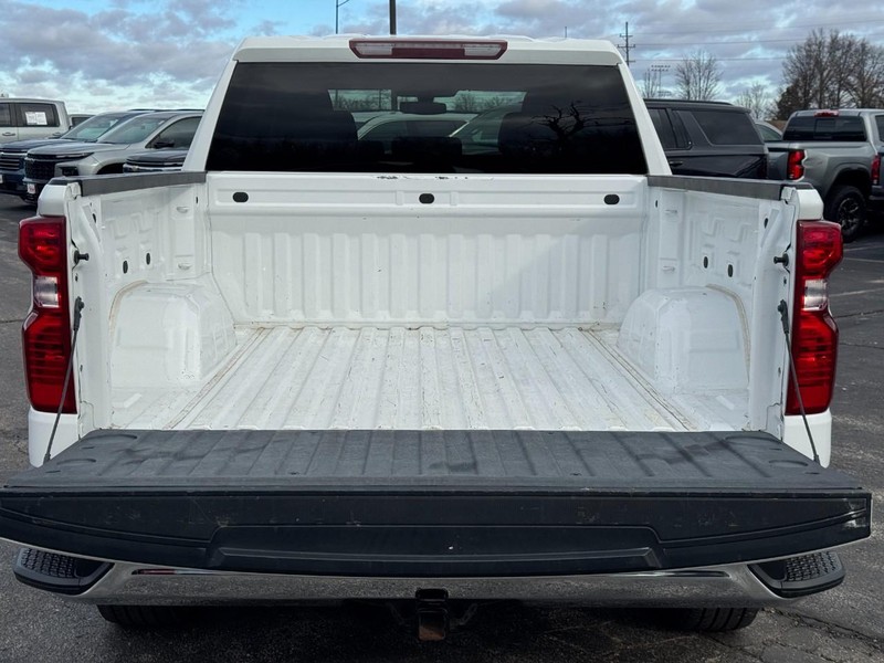 Chevrolet Silverado 1500 Vehicle Image 04