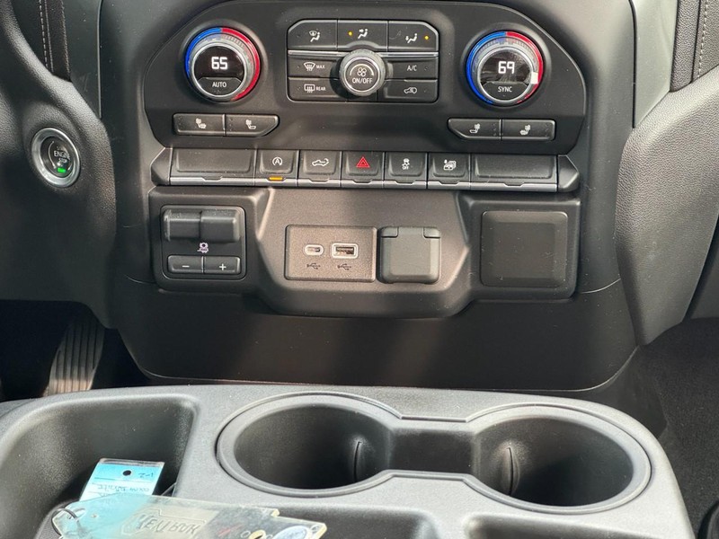 Chevrolet Silverado 1500 Vehicle Image 14