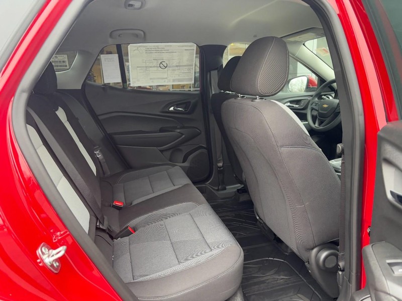 Chevrolet Trax Vehicle Image 05