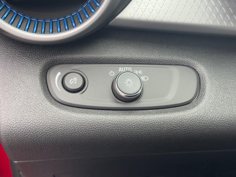 Chevrolet Trax Vehicle Image 10