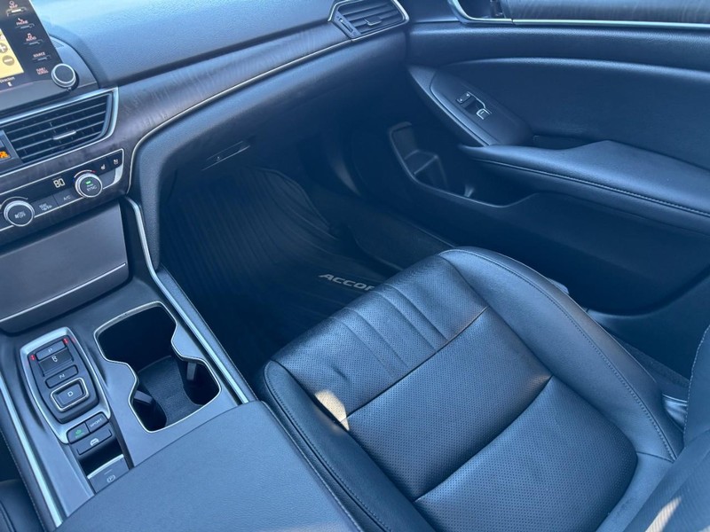 Honda Accord Hybrid Vehicle Image 15