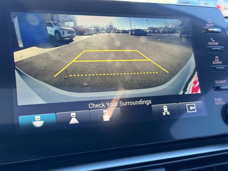 Honda Accord Hybrid Vehicle Image 21