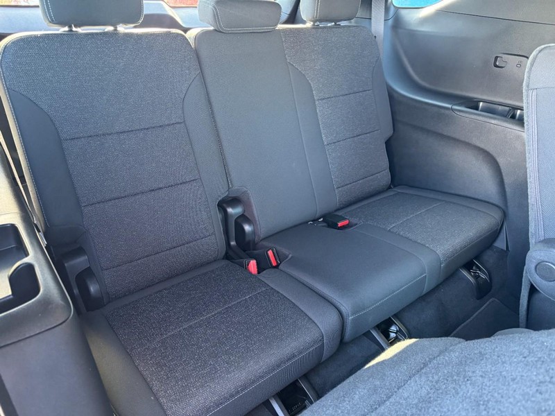 Chevrolet Traverse Vehicle Image 09