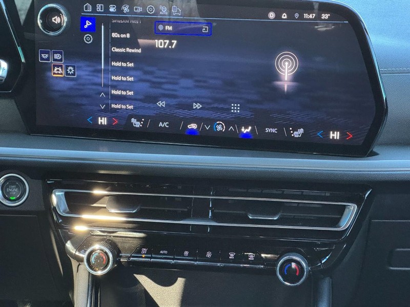 Chevrolet Traverse Vehicle Image 12