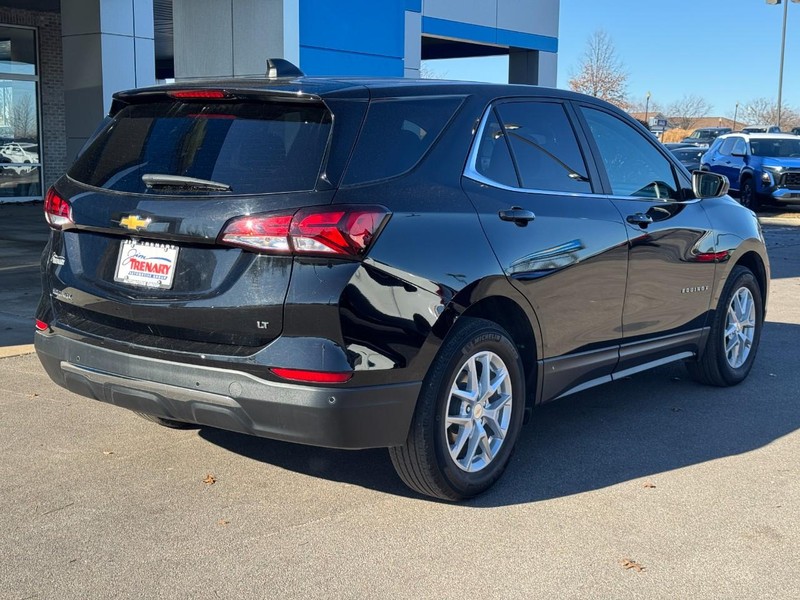 Chevrolet Equinox Vehicle Image 03