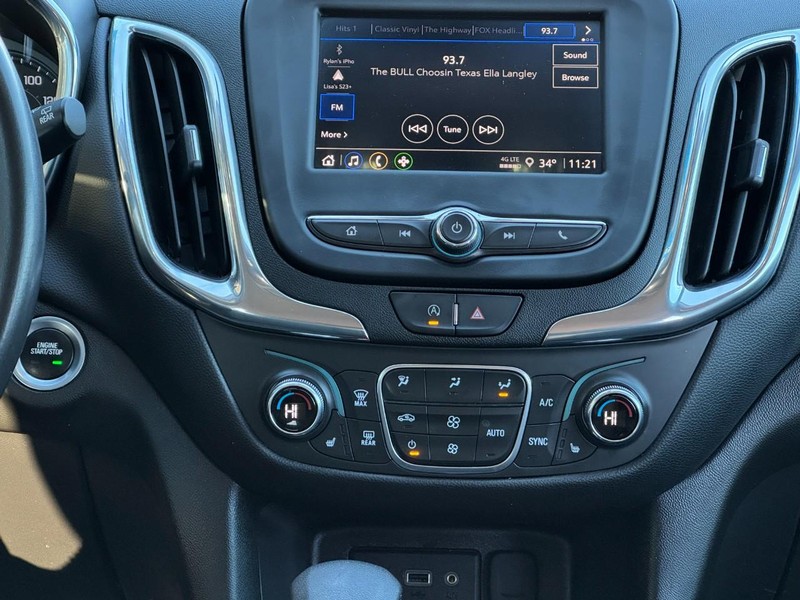 Chevrolet Equinox Vehicle Image 12