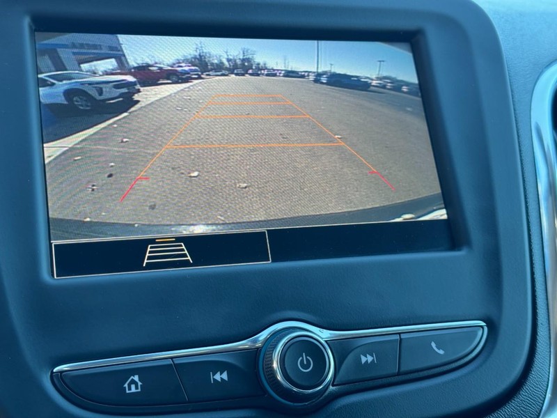 Chevrolet Equinox Vehicle Image 20