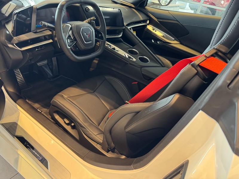 Chevrolet Corvette Vehicle Image 06