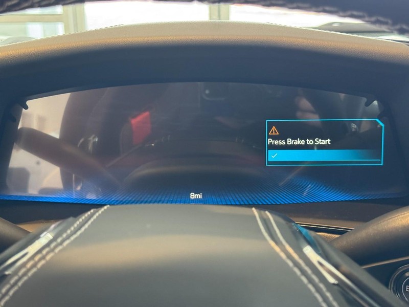 Chevrolet Corvette Vehicle Image 14