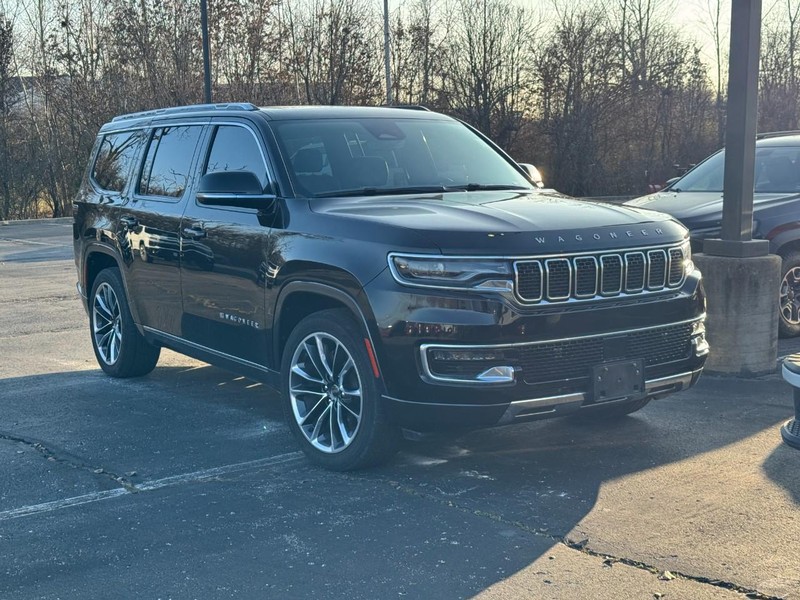 Jeep Wagoneer Vehicle Image 02