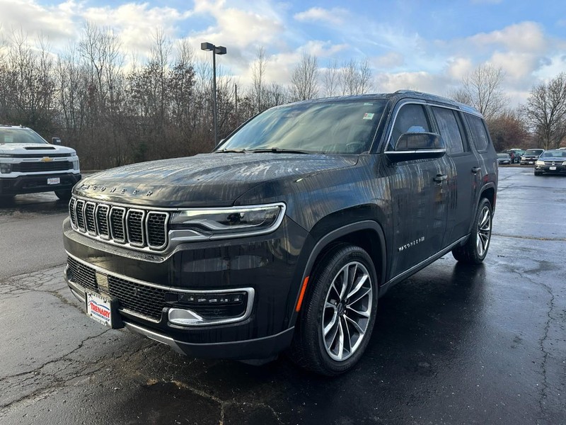 Jeep Wagoneer Vehicle Image 08