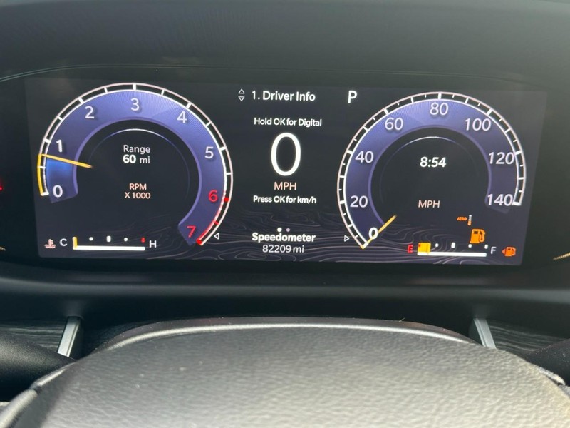 Jeep Wagoneer Vehicle Image 24