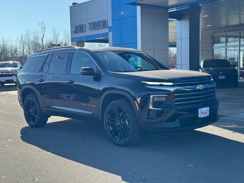 Chevrolet Traverse Vehicle Image 02