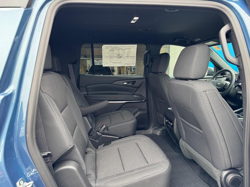 Chevrolet Traverse Vehicle Image 05