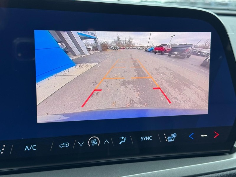 Chevrolet Traverse Vehicle Image 19