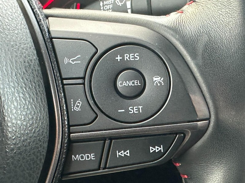 Toyota Camry Vehicle Image 18