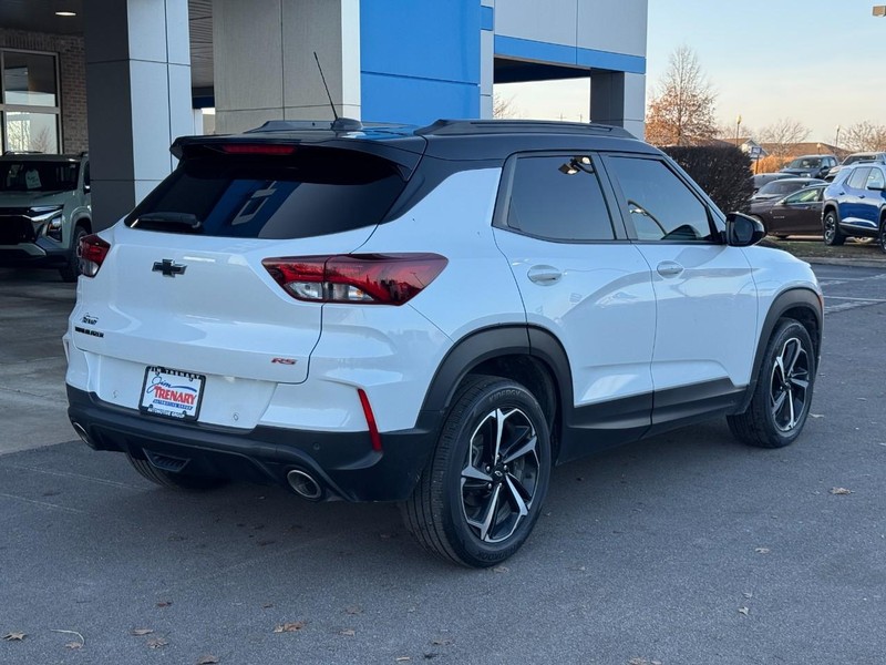 Chevrolet TrailBlazer Vehicle Image 03
