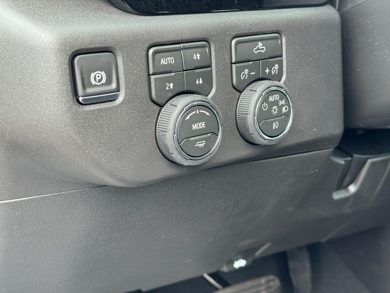 Chevrolet Silverado 1500 Vehicle Image 13