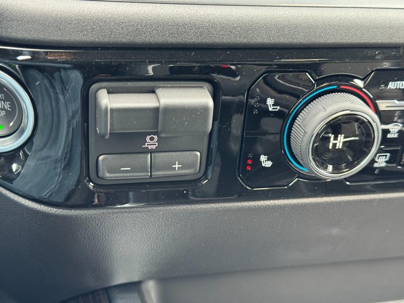 Chevrolet Silverado 1500 Vehicle Image 16