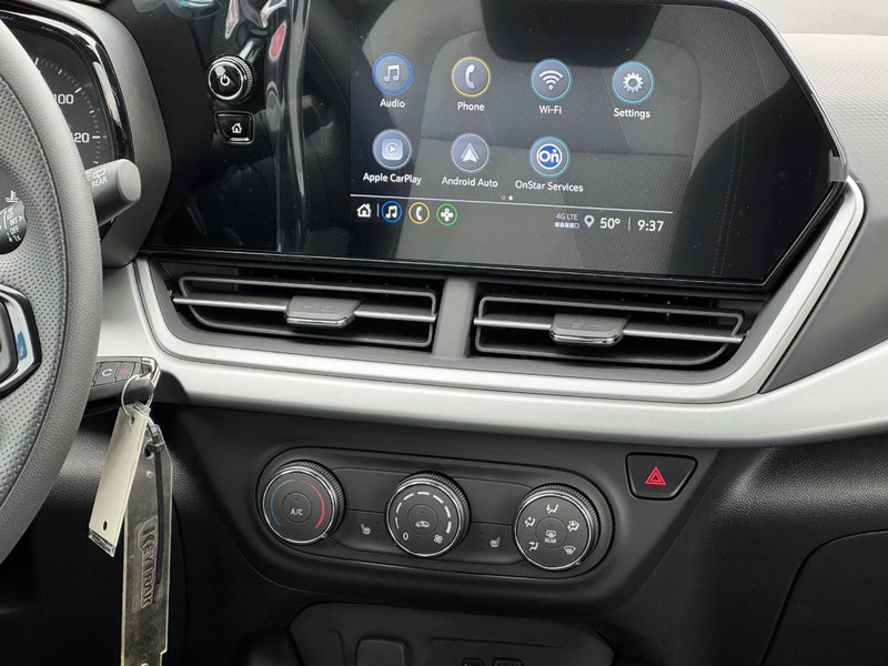 Chevrolet Trax Vehicle Image 08