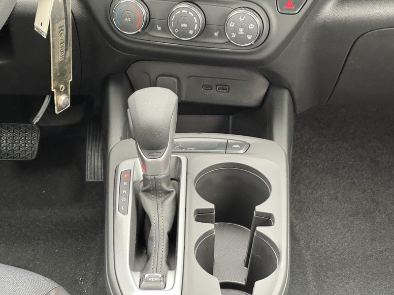 Chevrolet Trax Vehicle Image 09