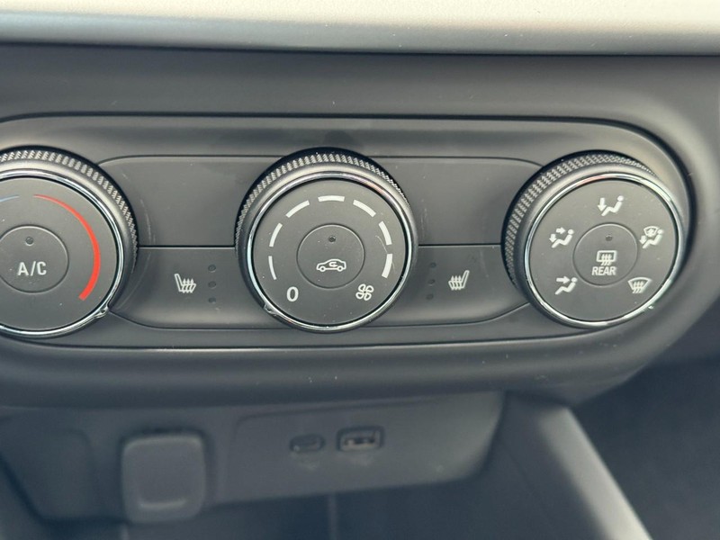 Chevrolet Trax Vehicle Image 15