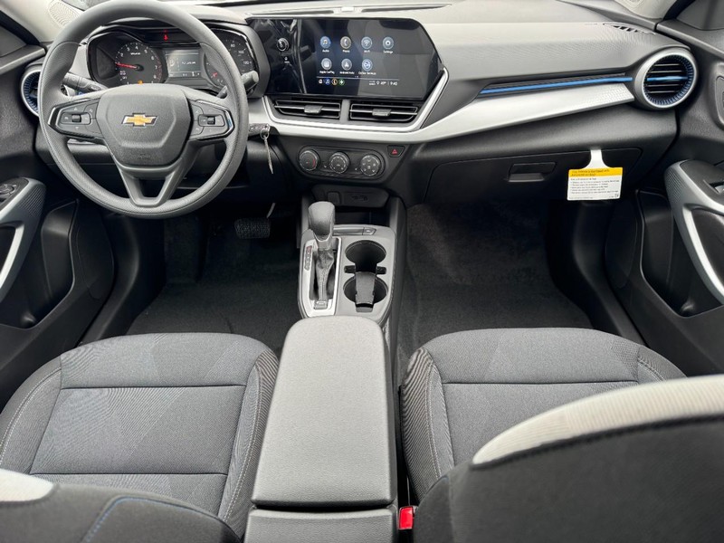 Chevrolet Trax Vehicle Image 06