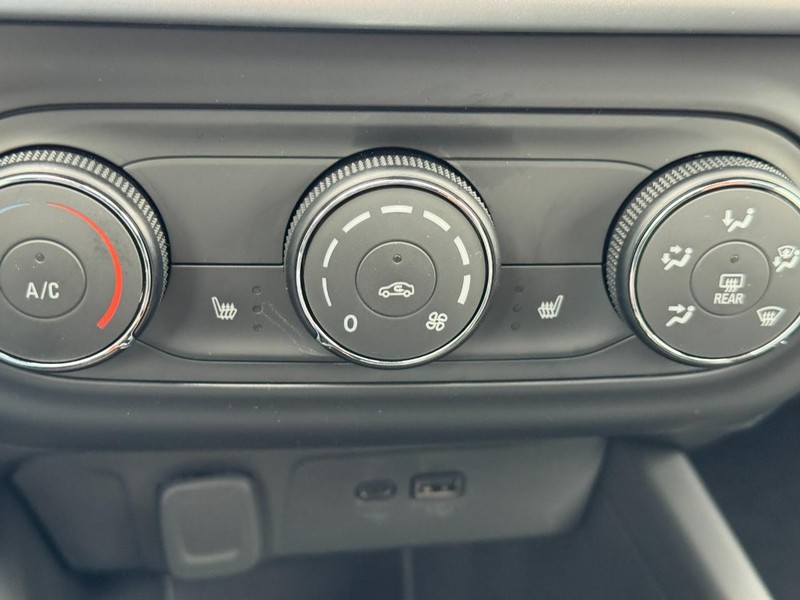 Chevrolet Trax Vehicle Image 15