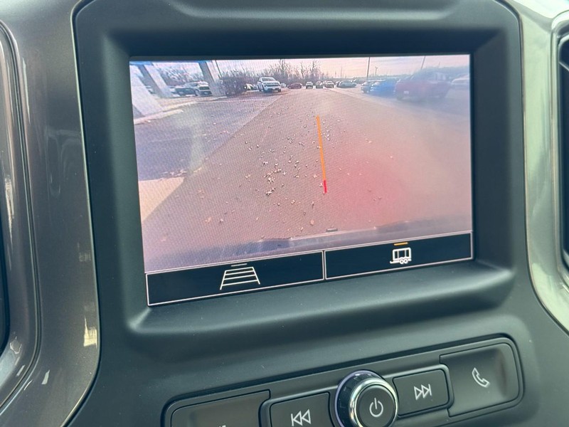 Chevrolet Silverado 2500HD Vehicle Image 20