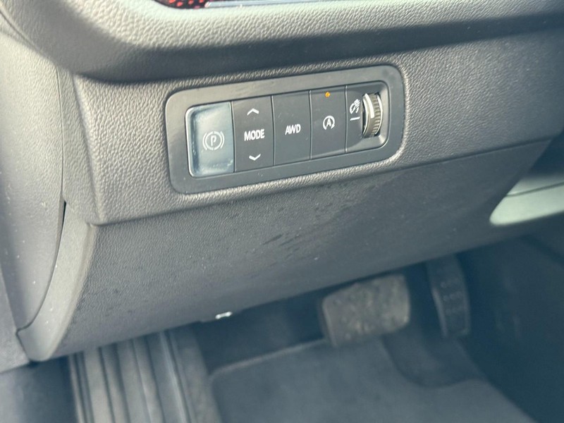 Chevrolet Traverse Vehicle Image 18