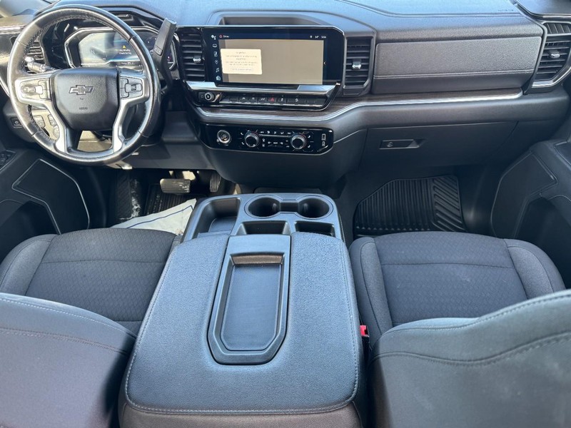 Chevrolet Silverado 1500 Vehicle Image 12