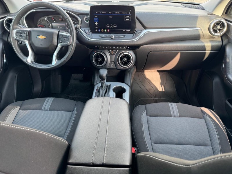 Chevrolet Blazer Vehicle Full-screen Gallery Image 11