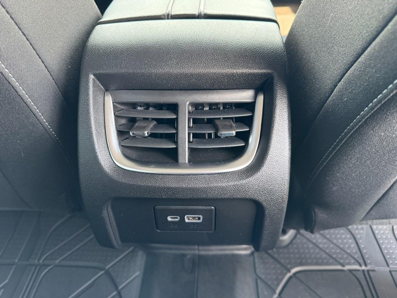 Chevrolet Blazer Vehicle Full-screen Gallery Image 16