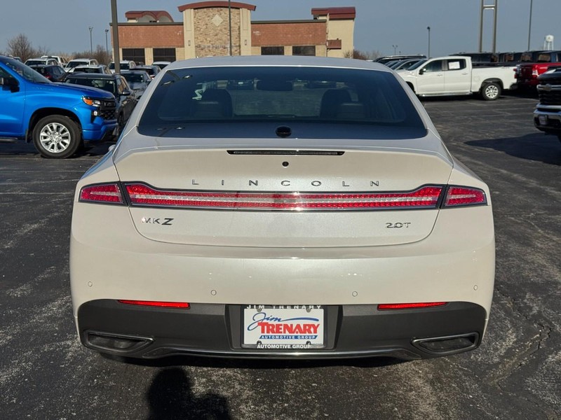 Lincoln MKZ Vehicle Image 05