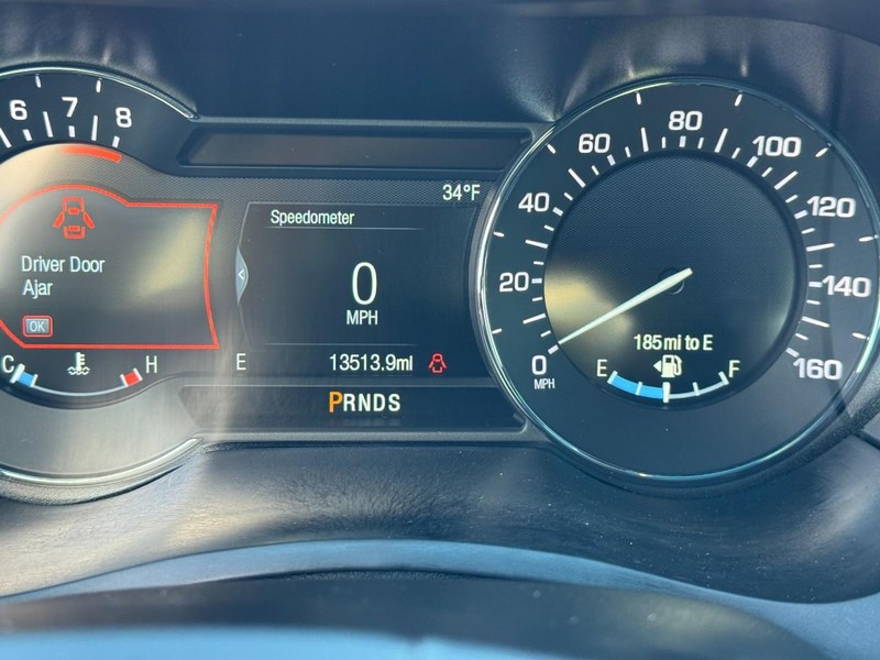 Lincoln MKZ Vehicle Image 21