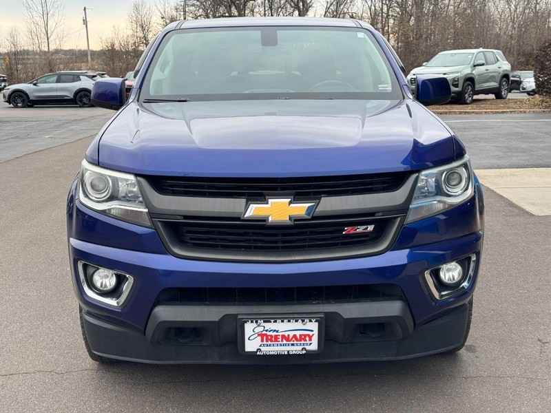 Chevrolet Colorado Vehicle Full-screen Gallery Image 09
