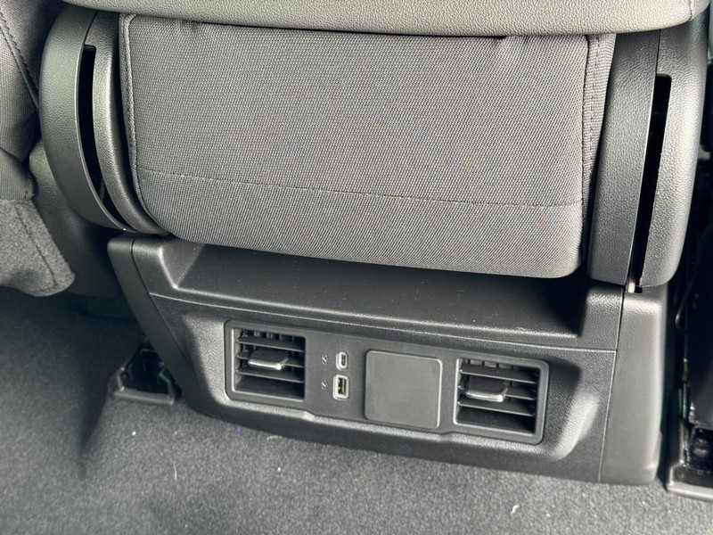 Chevrolet Silverado 2500HD Vehicle Image 10