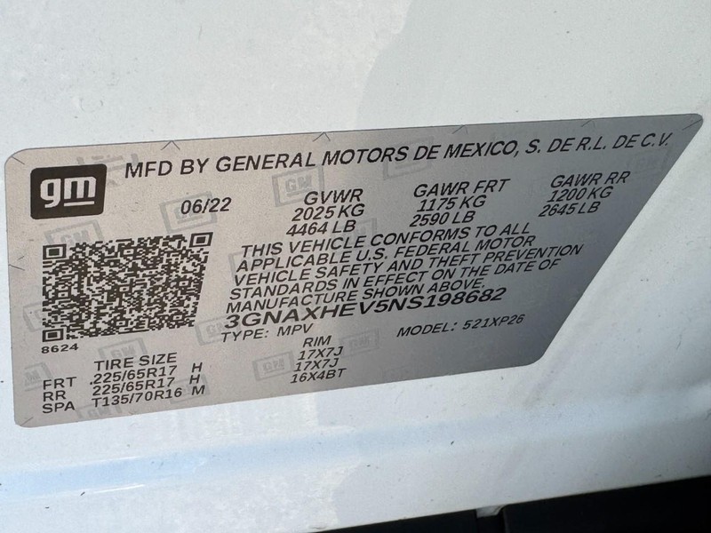 Chevrolet Equinox Vehicle Full-screen Gallery Image 24