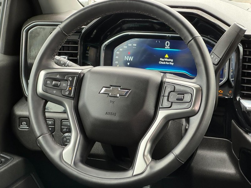 Chevrolet Silverado 1500 Vehicle Image 12