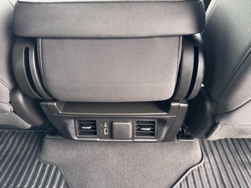 Chevrolet Silverado 1500 Vehicle Image 16