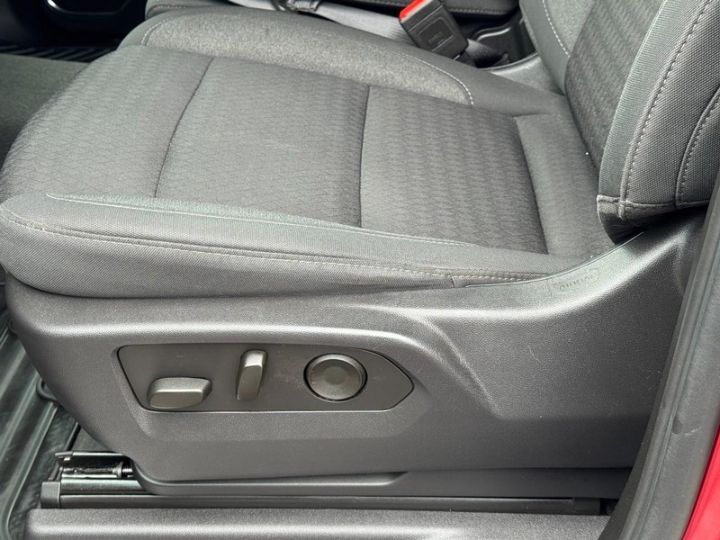 Chevrolet Silverado 1500 Vehicle Image 24