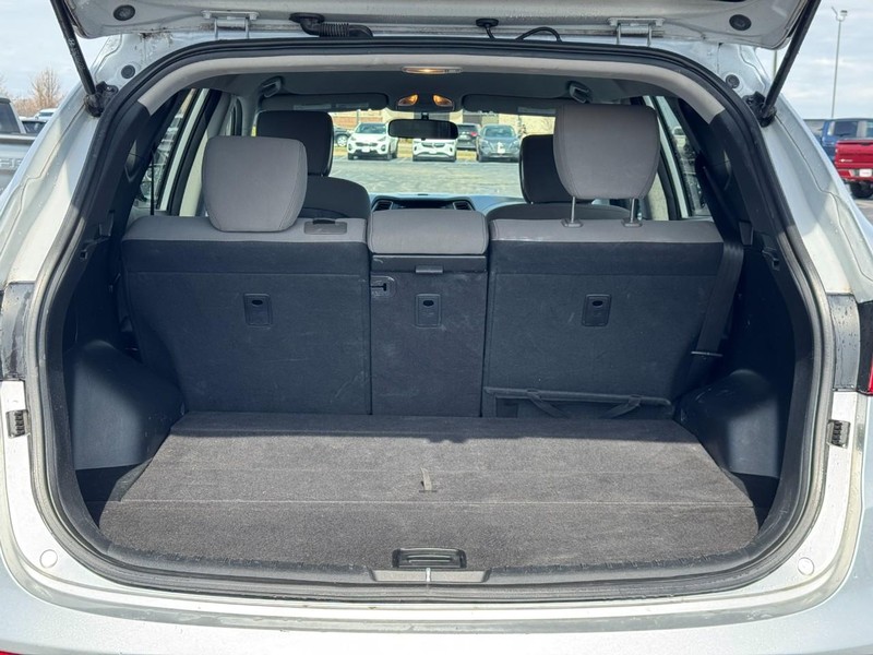 Hyundai Santa Fe Sport Vehicle Image 04