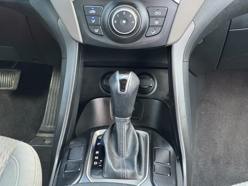 Hyundai Santa Fe Sport Vehicle Image 14